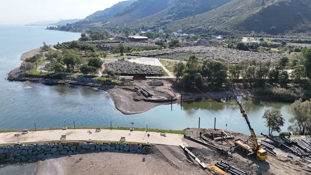 KORDON PARK’IN İKİ ETABI YAYA KÖPRÜSÜYLE BİRLEŞİYOR