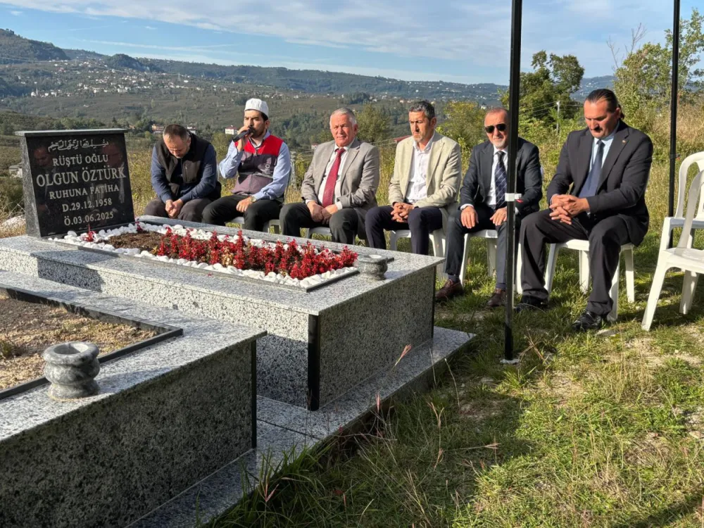 BÜYÜKŞEHİR BELEDİYESİ MERHUM MUHTARLARI UNUTMADI